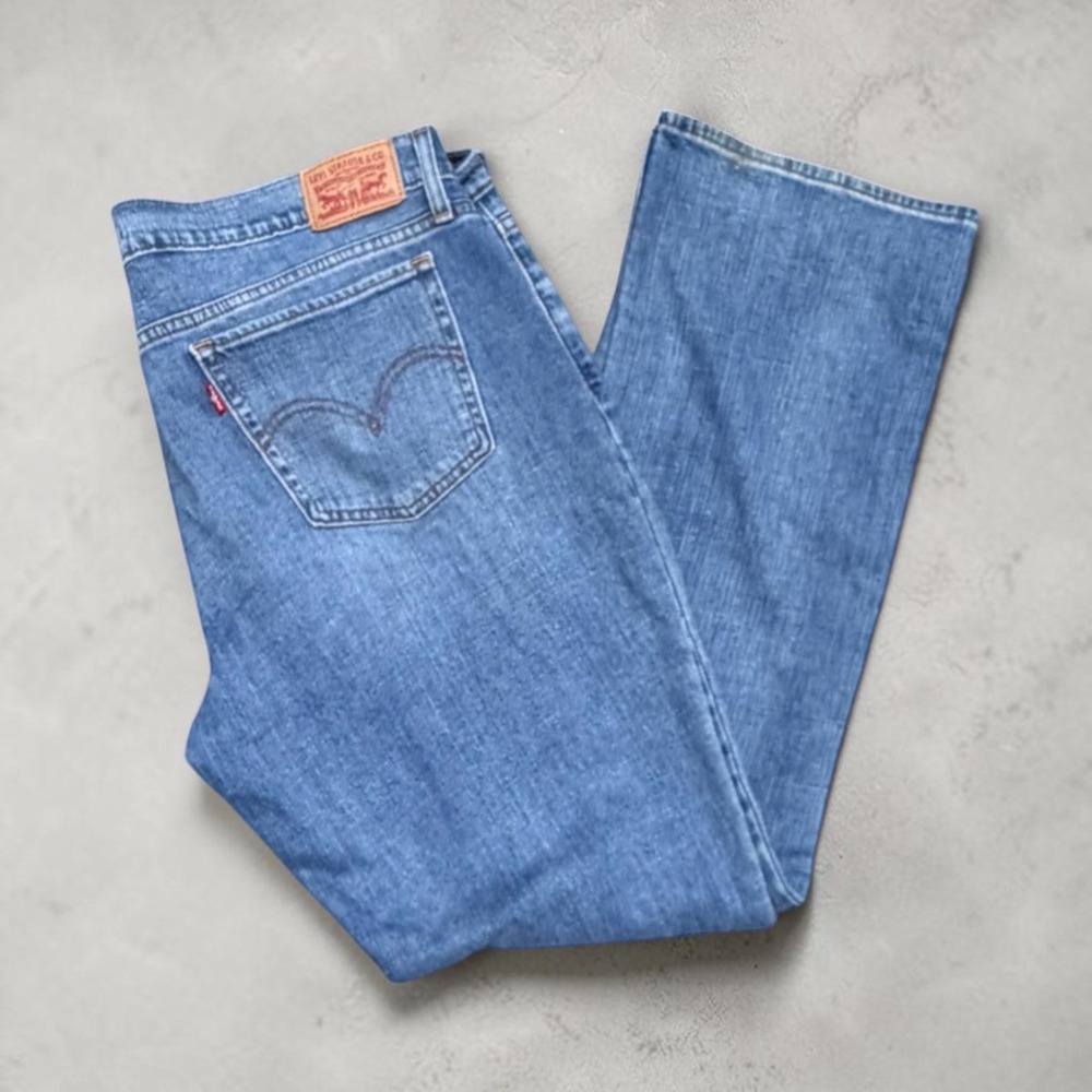 Levi's 415 Relaxed Bootcut Jeans Blue Medium Wash Size 32 Classic